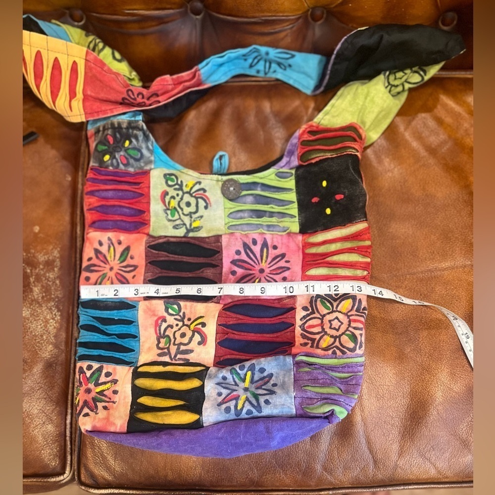 Nepalese over the shoulder bag in GUC - Picture 4 of 6